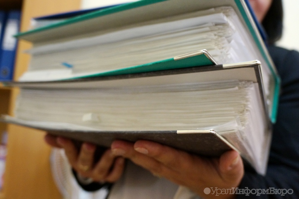  высокопоставленному челябинскому чиновнику обысками 