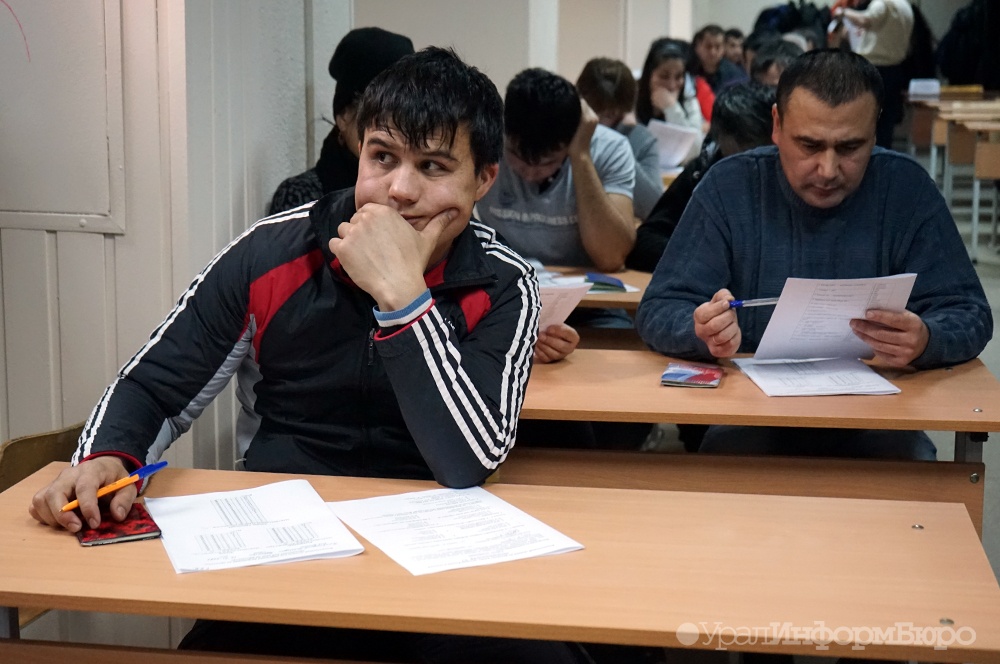  госдуме намерены ужесточить экзамен знание русского языка мигрантов 
