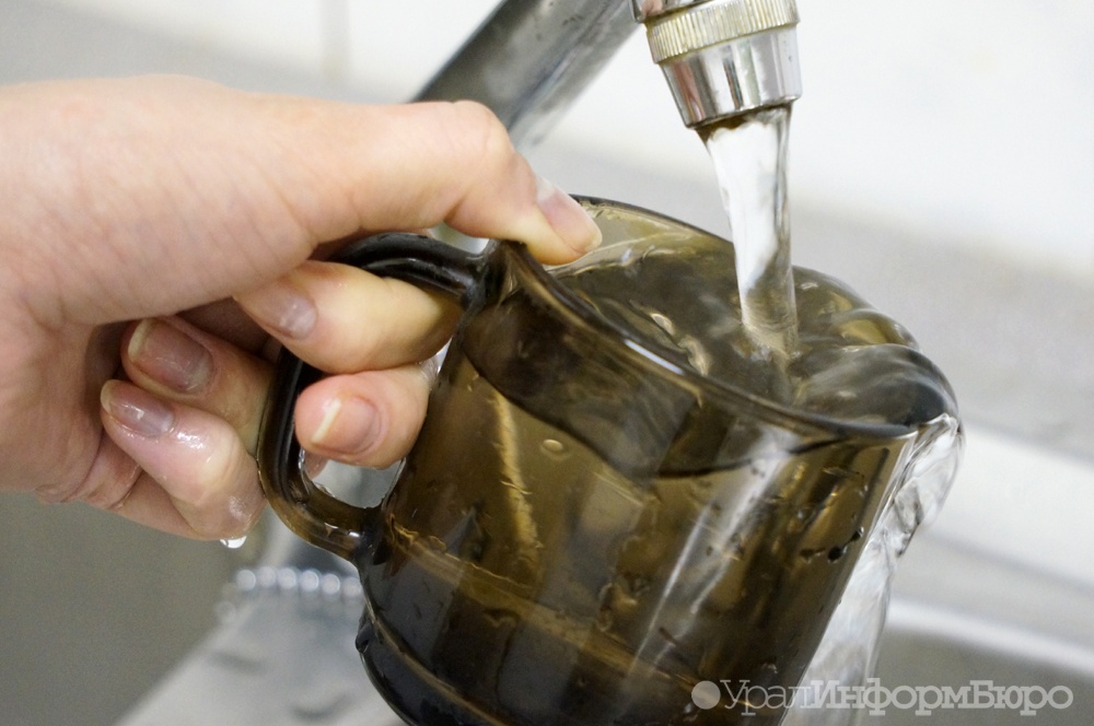  деньги текут водопроводу кургане рекой 