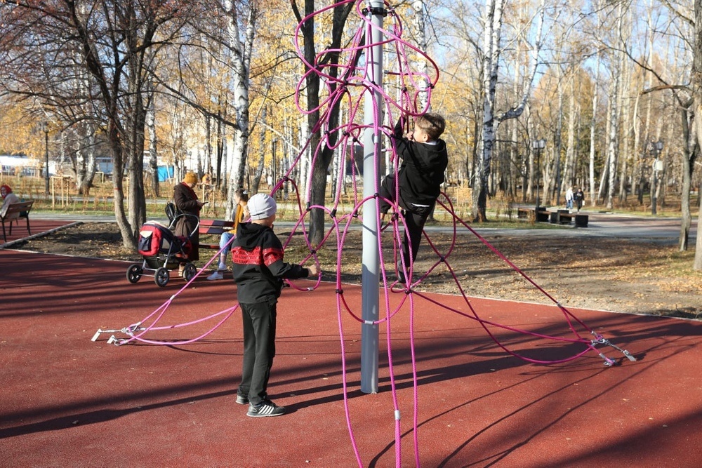  сумз помог подарить игровую площадку маленьким ревдинцам 