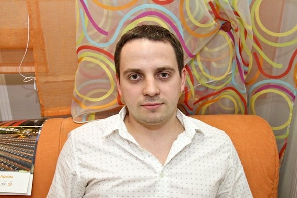  скверный активист колезев попал фейковый сериал бородач 