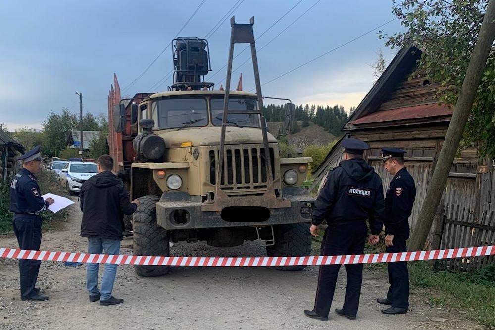  урале школьник погиб колесами лесовоза 