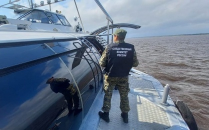  якутии ночью теплоход мель пострадали семь 