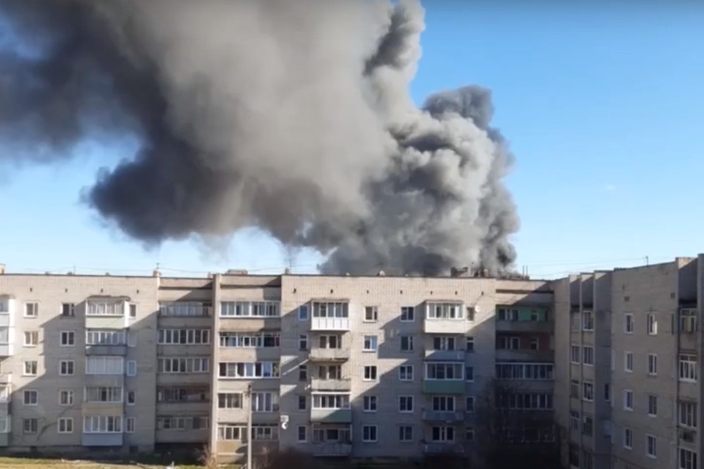  человека пострадали пожаре дмитриевском химзаводе 