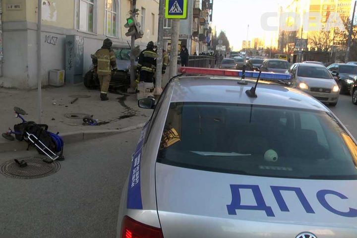  пострадавшая дтп фурманова екатеринбурженка готовится операции 