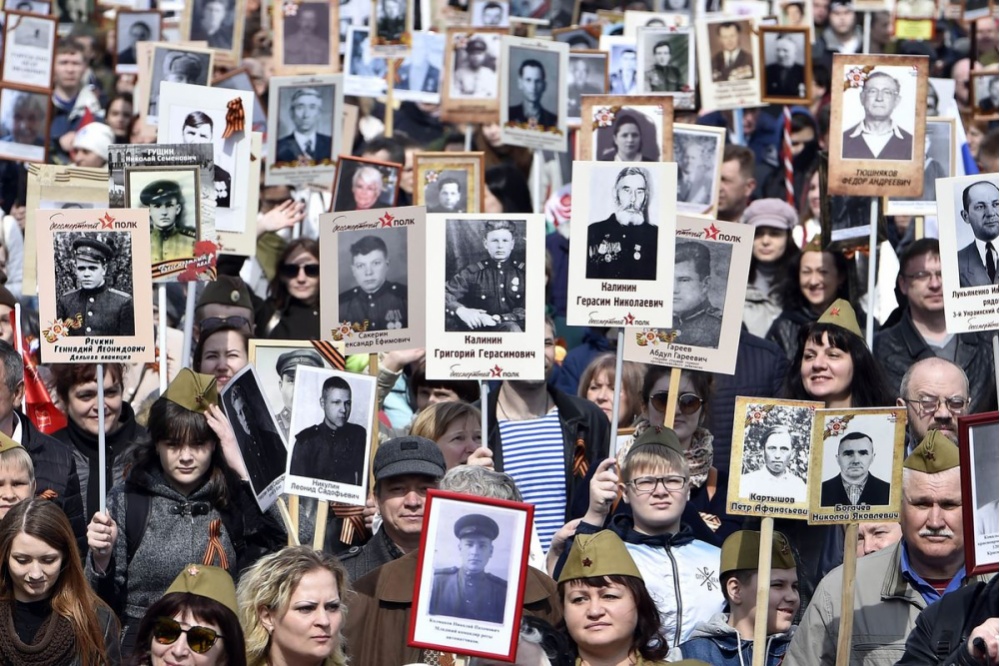  бессмертный полк собрал 140 тюменцев 