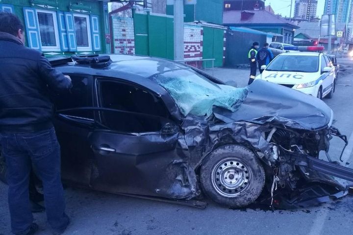  тюмени виновника дтп удара выбросило машины 