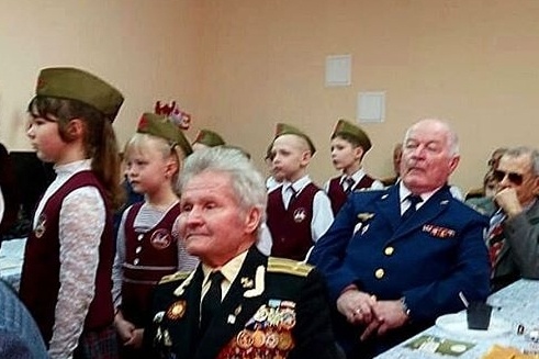  екатеринбурге началось празднование защитника отечества 