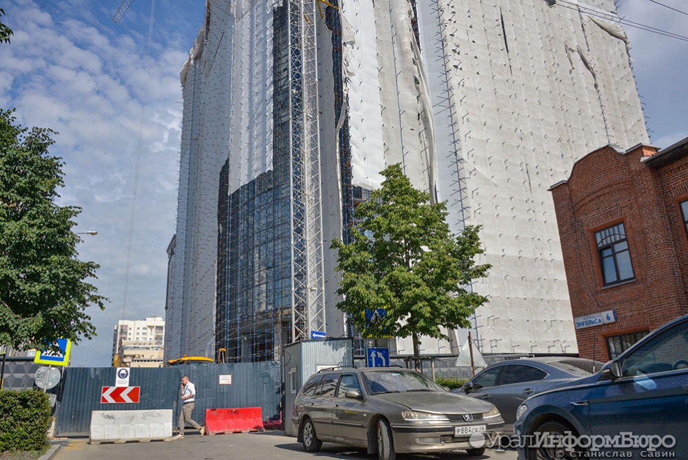  брусника подвинула екатеринбурге незаконный забор гоголя проехать 