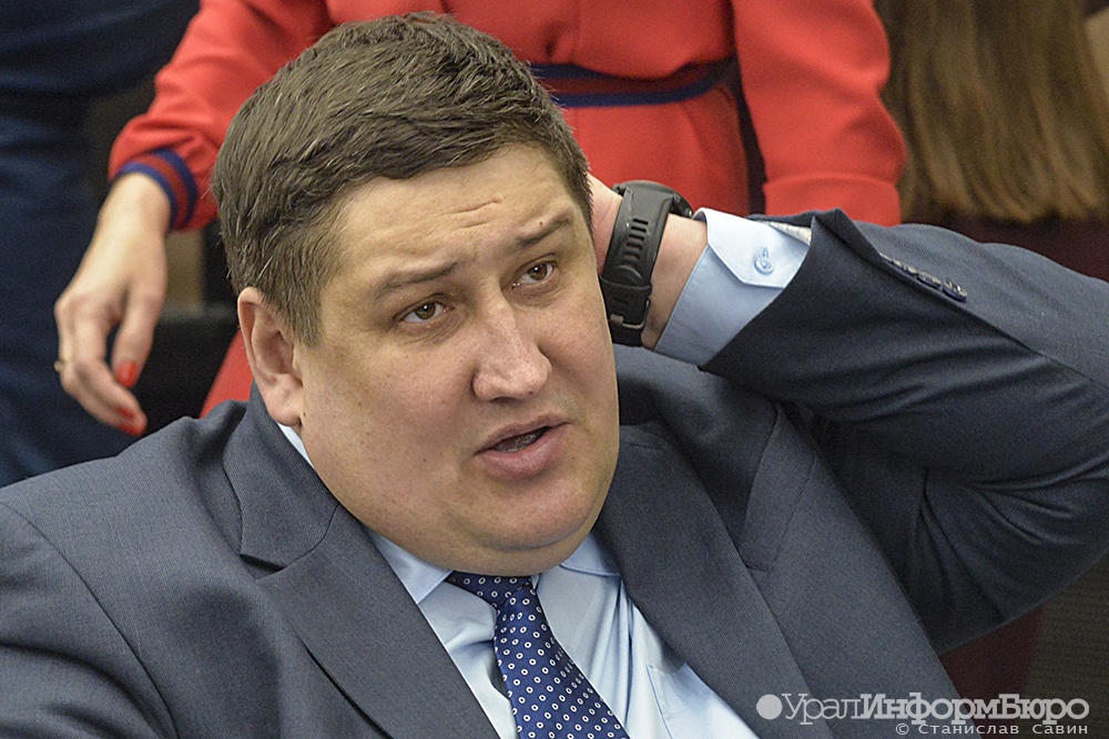  коронавирус запер свердловского министра 