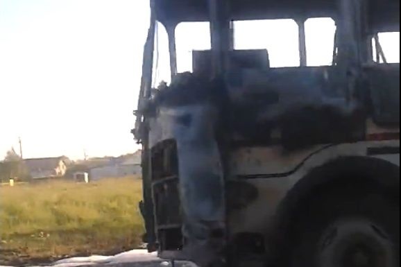  каменске-уральском дотла сгорел пассажирский автобус 
