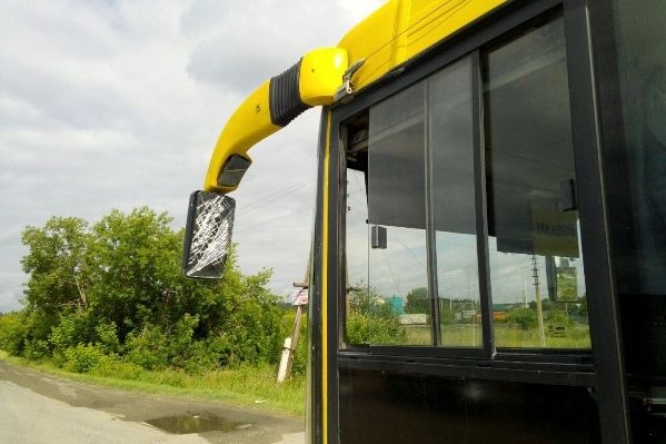  житель заречного избил водителя междугороднего автобуса 