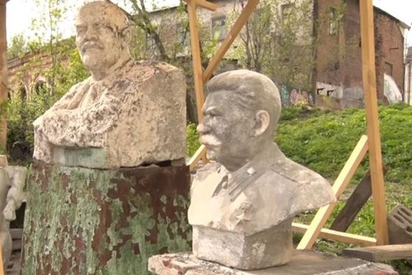  тагильчанам предложили выбрать бюста сталина 