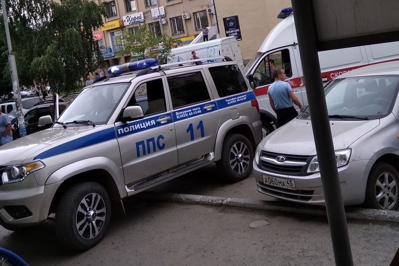  курганцев устроили перестрелку покупок 