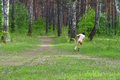  тюменцев переполошил нудист велосипеде 