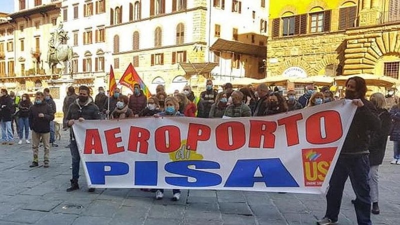  итальянские грузчики взбунтовались против поставок оружия украину 