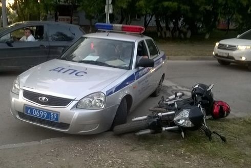  перми машина дпс сбила байкера 