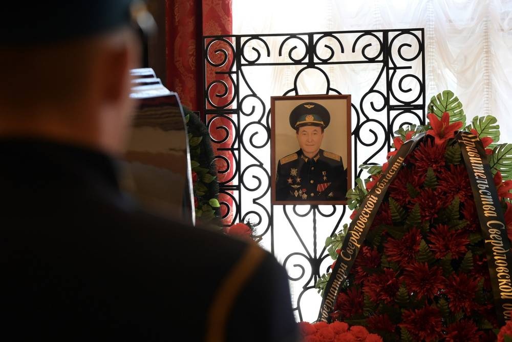 именем летчика родобольского назовут центр патриотического воспитания свердловской 