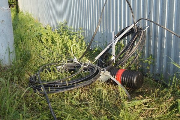  екатеринбурге разыскивают вандалов автовышкой 