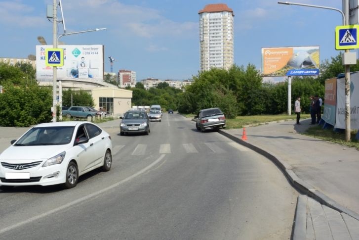  екатеринбурге четырнадцатая сбила девушку зебре 