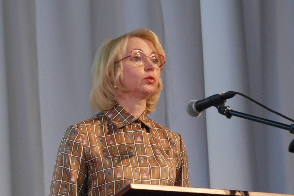  вице-губернатор челябинской области обвинила чиновников образования некомпетентности 