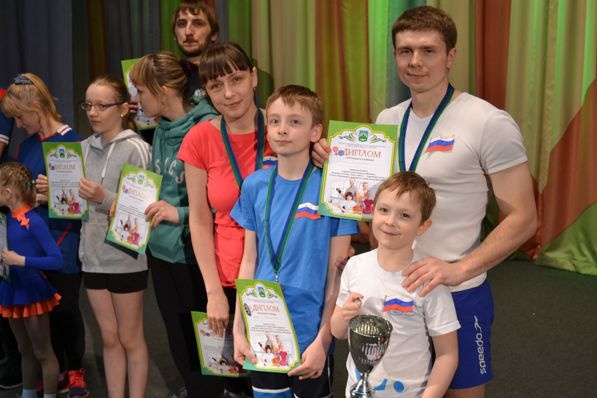  сотрудники банка открытие взяли семейную бронзу 