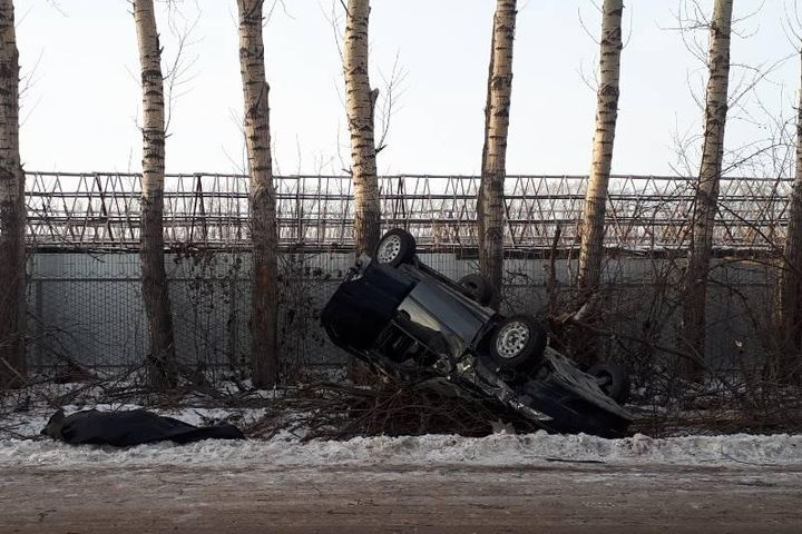  тюменской трассе насмерть разбился лихач 