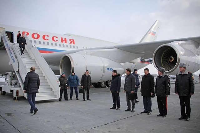  свердловский бомонд встретил путина кольцово фото 