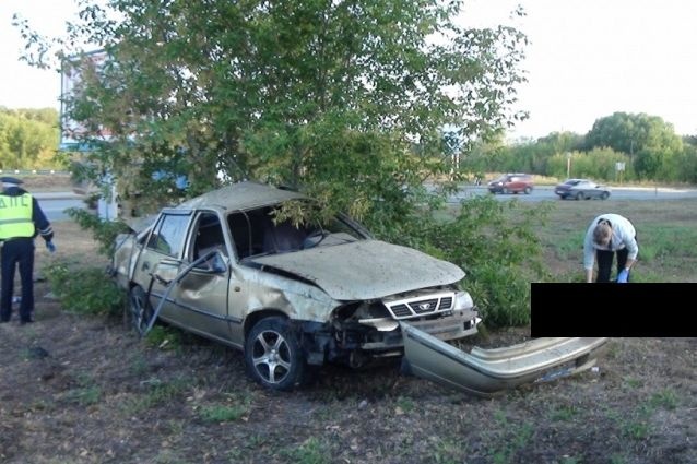  екатеринбурге перевернулась иномарка водитель погиб 