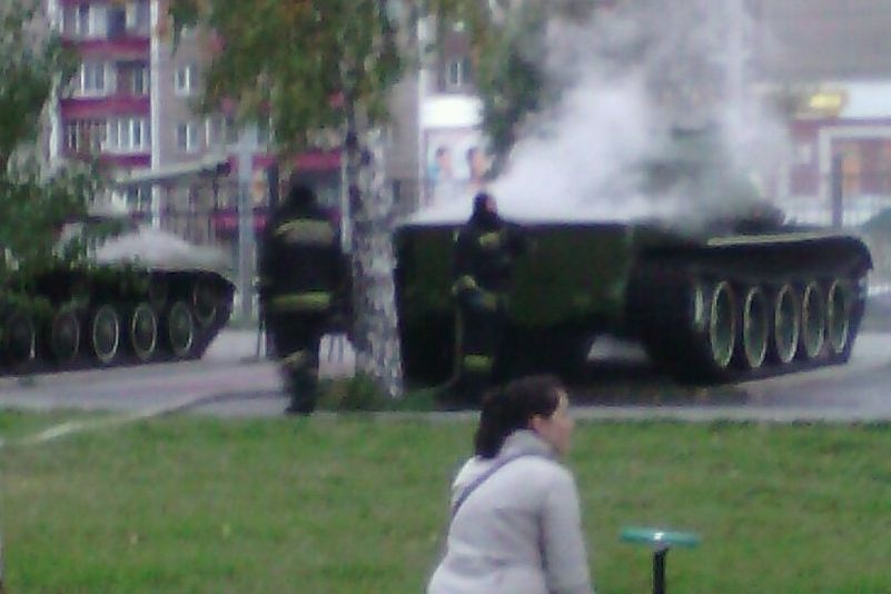  столице южного урала загорелся танк 