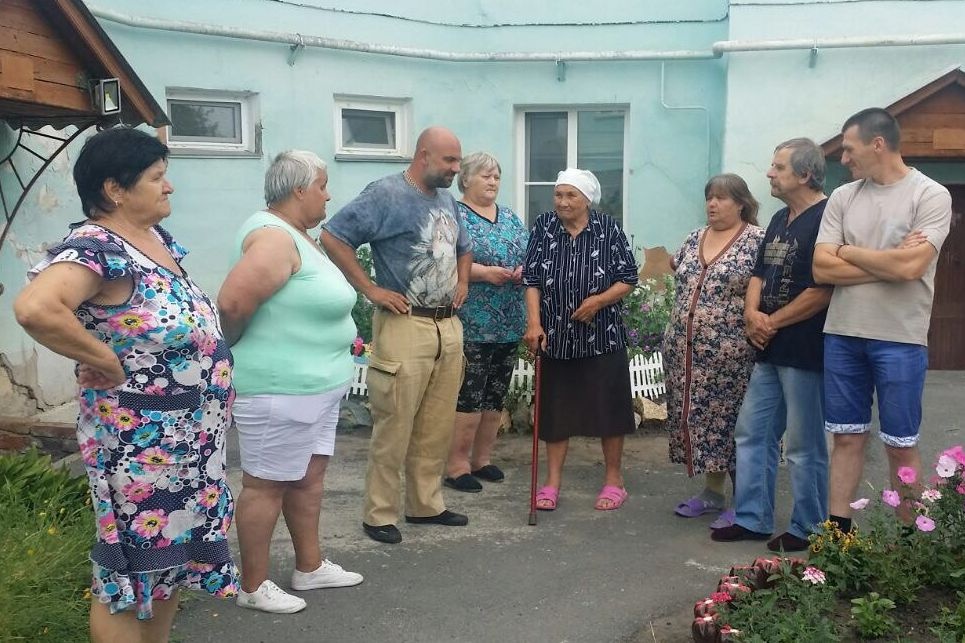  телеведущий баженов согласился выживать южноуральцами 