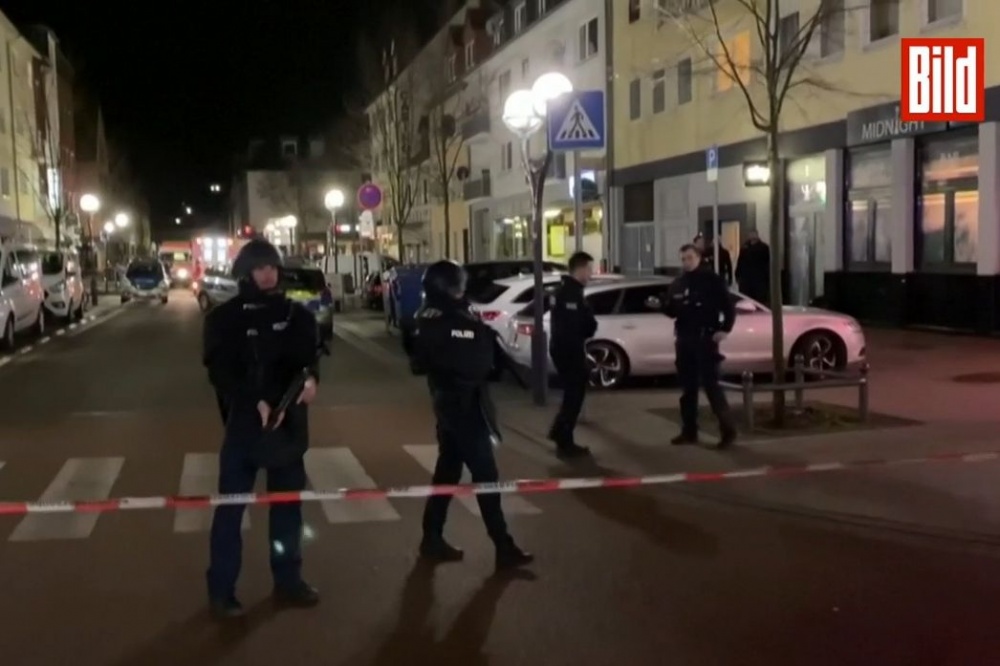  теракт германии неизвестные расстреляли 