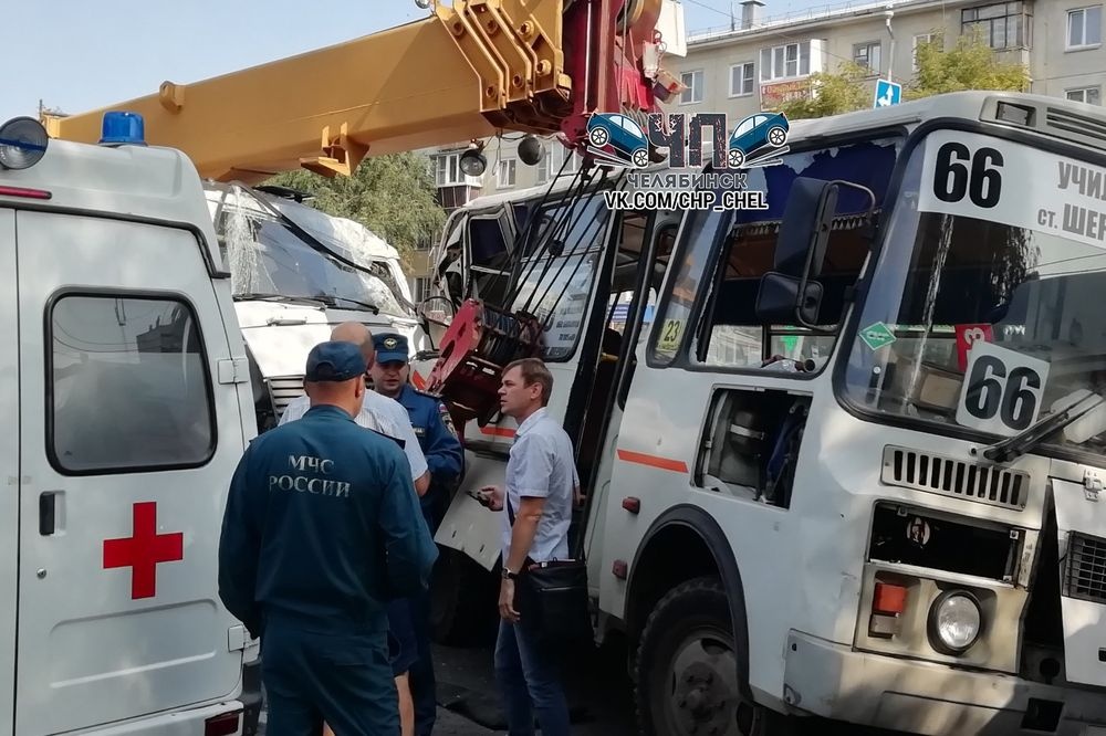  челябинская гибдд уточнила число пострадавших страшном дтп краном 