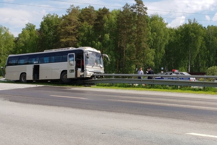  пассажирский автобус екатеринбург ограждение 