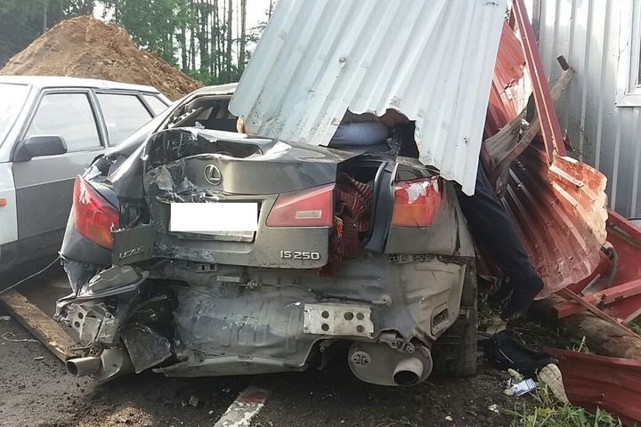  березовском lexus насмерть сбил пешехода 