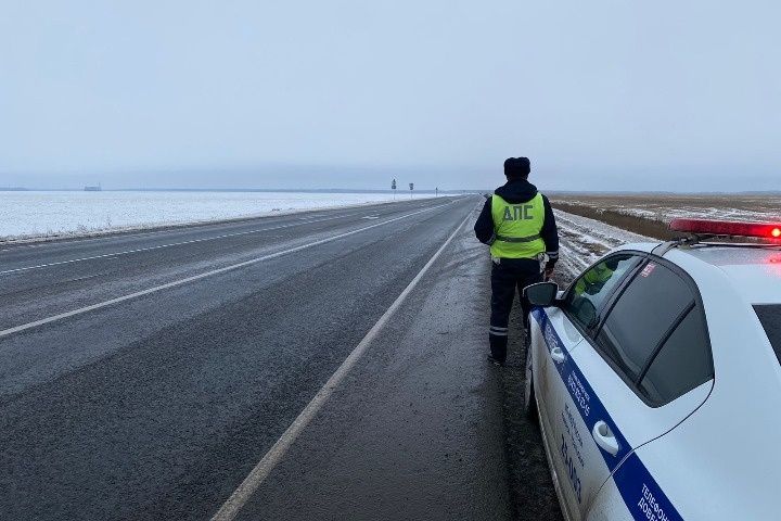  свердловская госавтоинспекция обратилась водителям ледяного дождя 