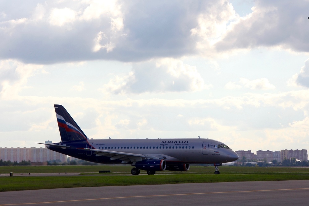    Sukhoi Superjet 100    