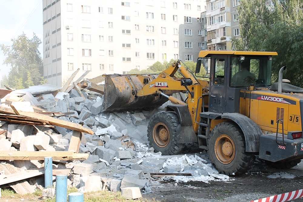  екатеринбуржец добился сноса пивной своем дворе 