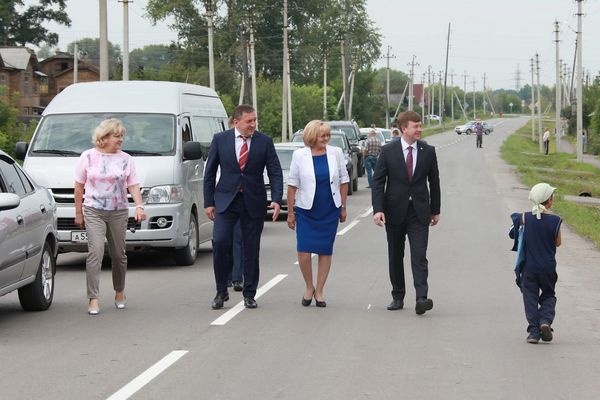 жители талицкого дождались асфальтовой дороги 