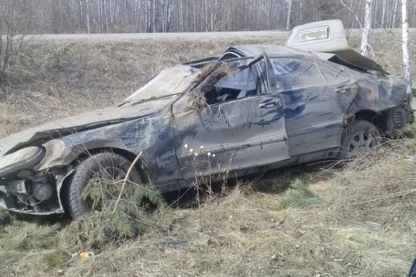  чебаркулем перевернулся mercedes погиб водитель 