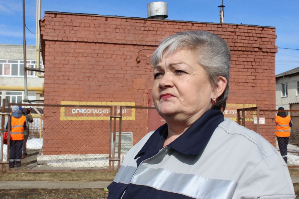  голубой огонь веры газовые сети хрупких женских плечах 