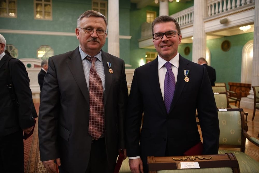  топ-менеджеры рсг-академическое получили награды заслуги свердловской областью 