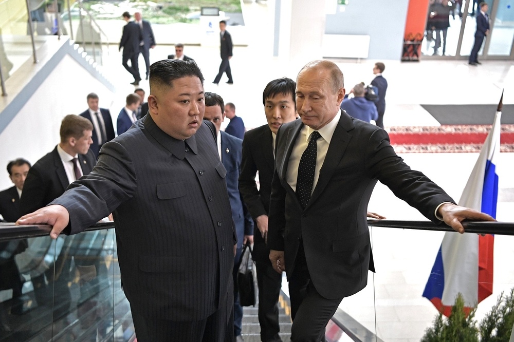  путин ким чен вопреки плохой примете обменялись оружием 
