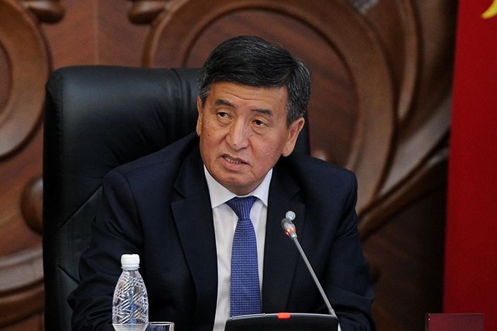 Новый президент Киргизии Сооронбай Жээнбеков вступил в должность