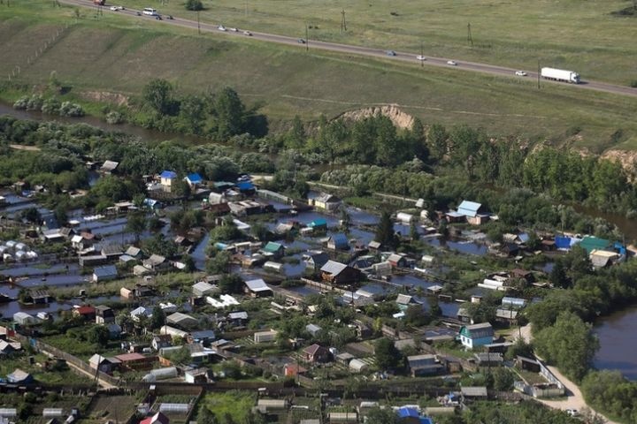  губернатор обвинил жителей подтопленного города желании качнуть права 
