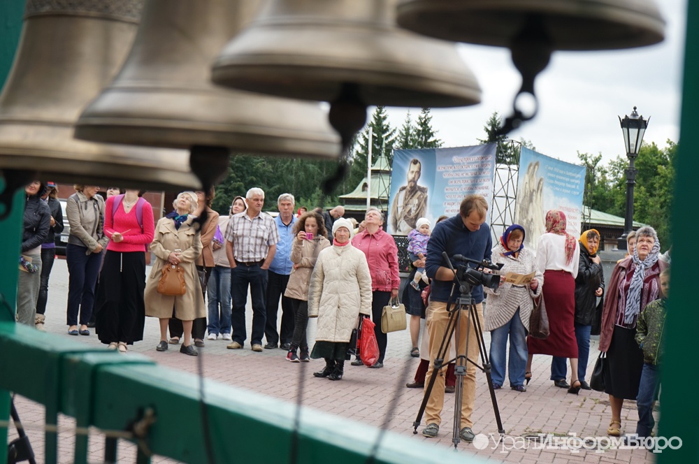  среднеуральске отстранили службы батюшку-драчуна 