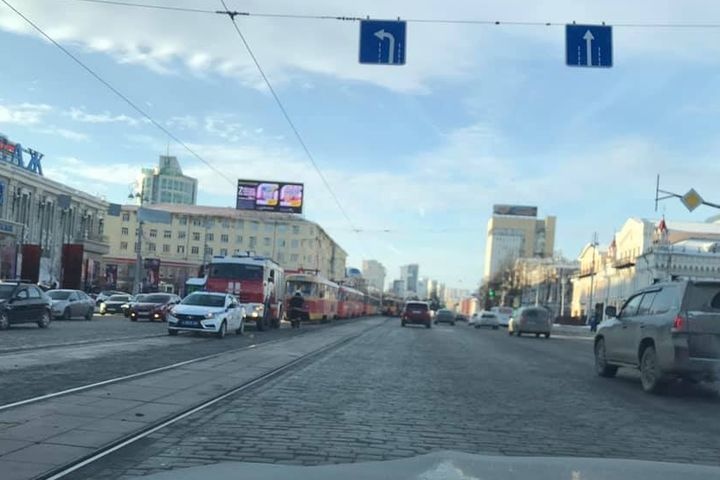  необычный кортеж центре удивил екатеринбуржцев 