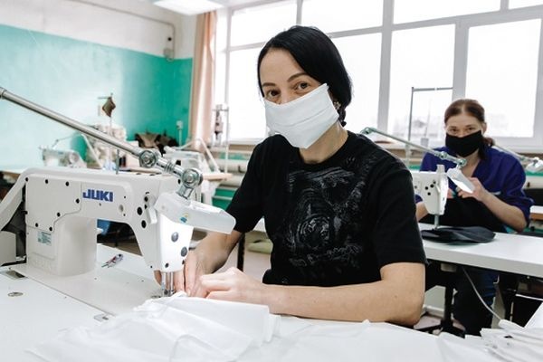  дочка обеспечит всмпо многоразовыми масками 