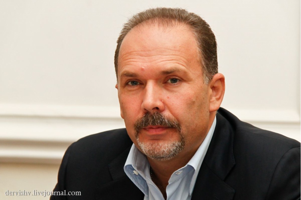 глава минстроя мчится дегтярск 