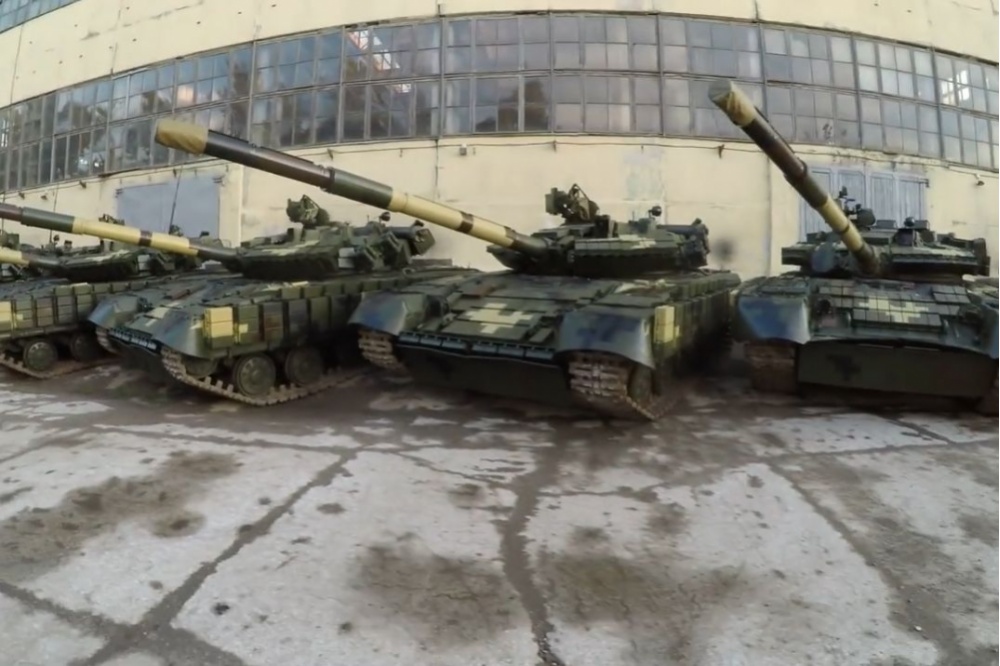  сталкеры нашли заброшенной украинской базе готовые бою танки 
